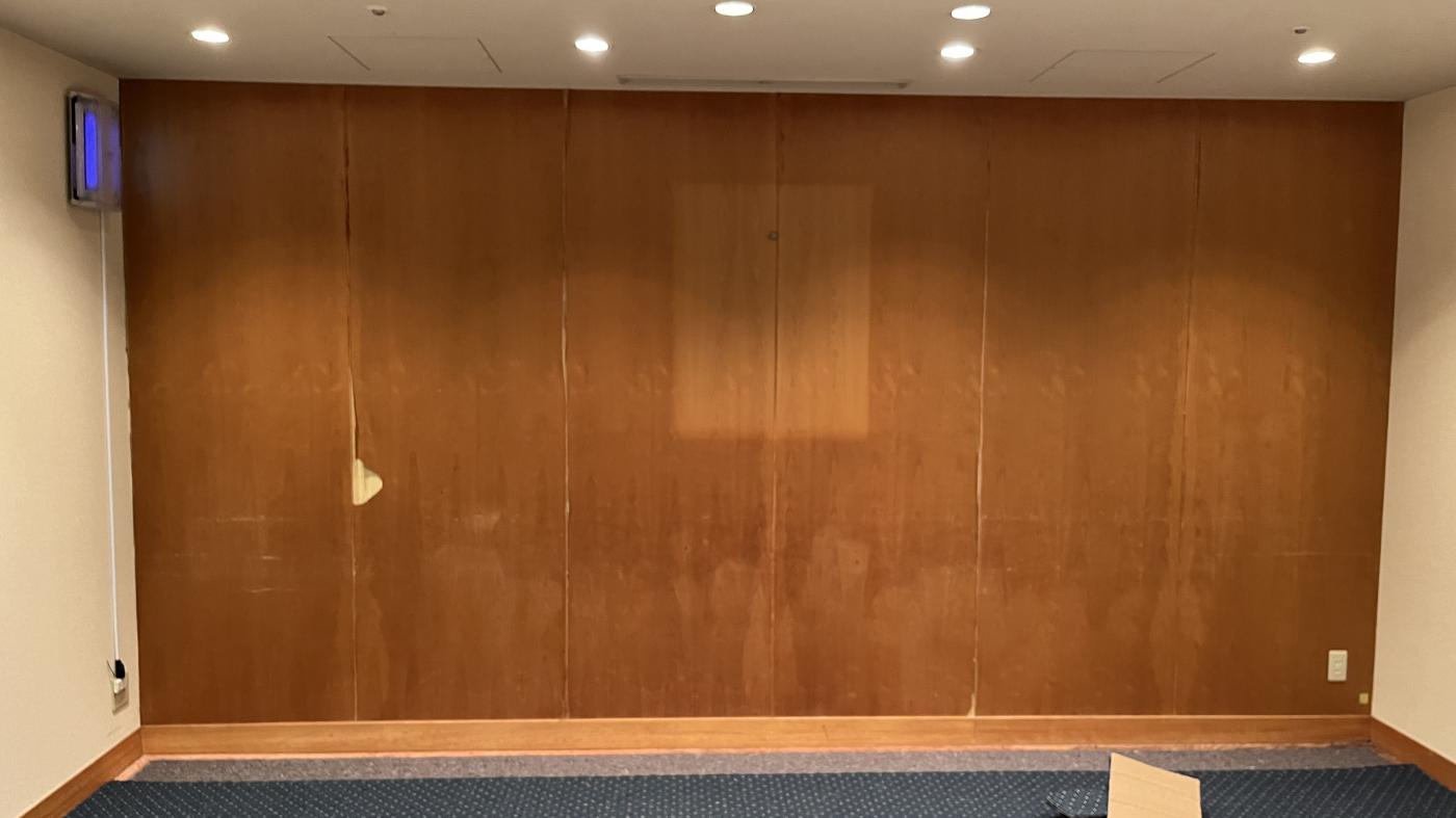 レストラン壁面 クロス貼り替えのアイキャッチ画像